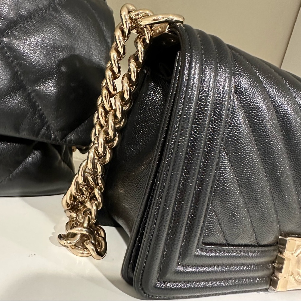 Chanel medium Boy Bag Caviar leather NWT - Picture 11 of 17